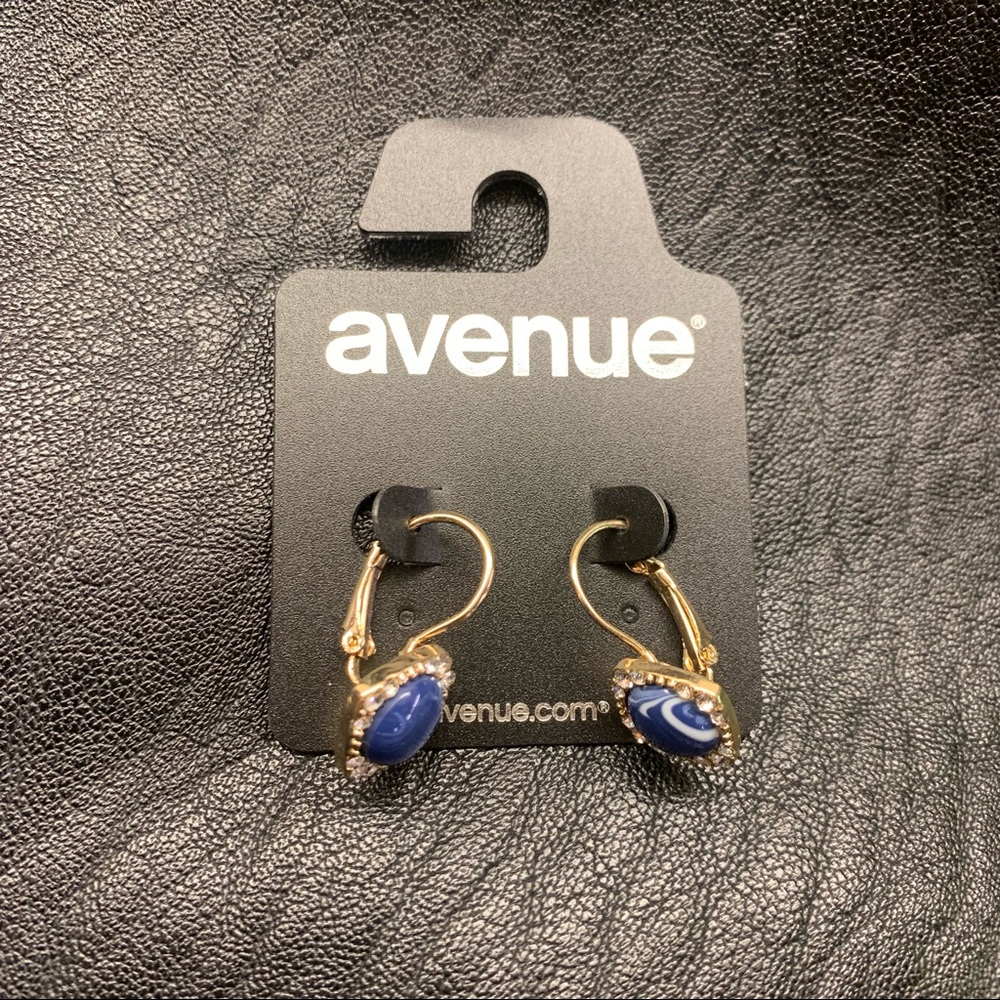 AVENUE Hoop Earrings